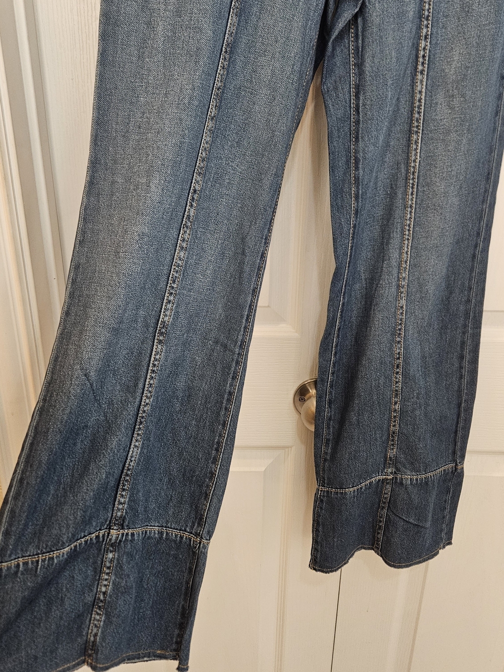 Time and Tru Wide Leg Jeans – Size 2 – New With Tags - Picture 5 of 12